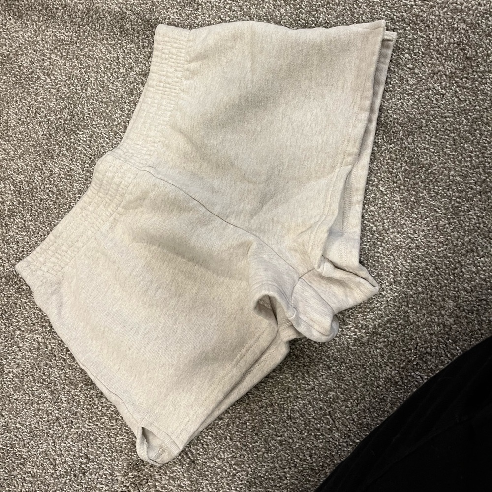 tna cozy perfect 2” shorts